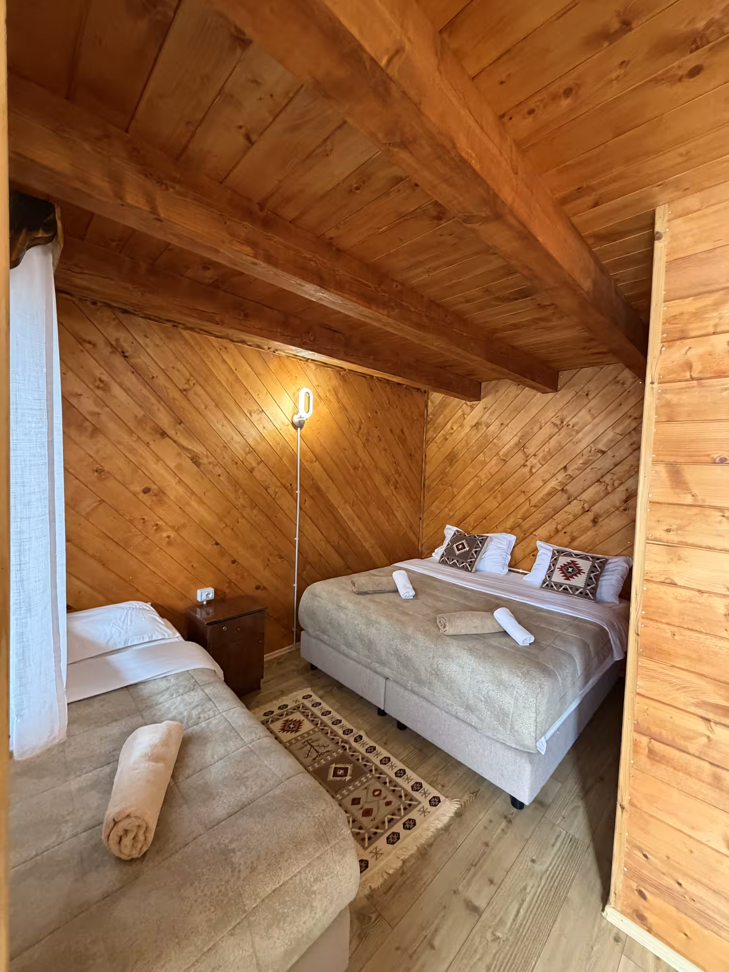 Triple Room 2 - Cozy bedroom with mountain view